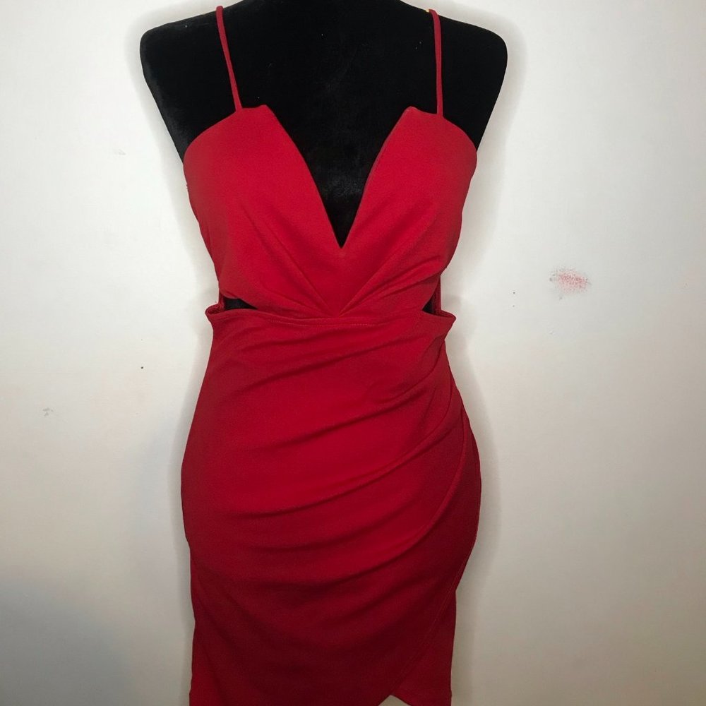 red bodycon dress